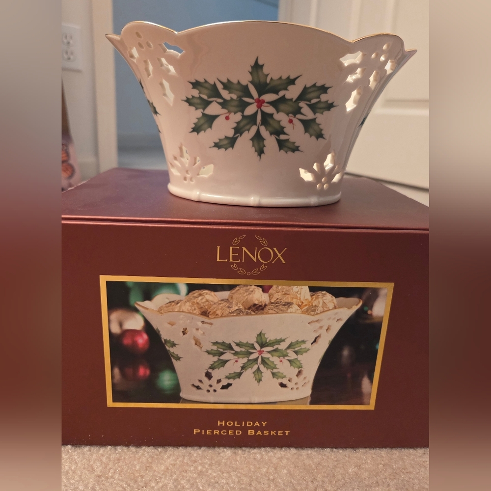 Lenox Holiday Bowl with Holly Design